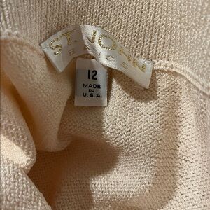 St. John Cream Knit skirt